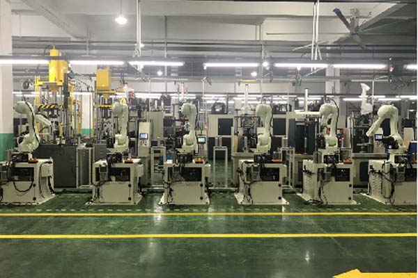  機(jī)器(qì)人(rén)生(shēng)産線